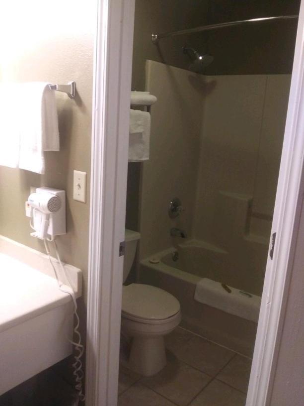 Whispering Creek Lodging & Rv Resort Newton Luaran gambar