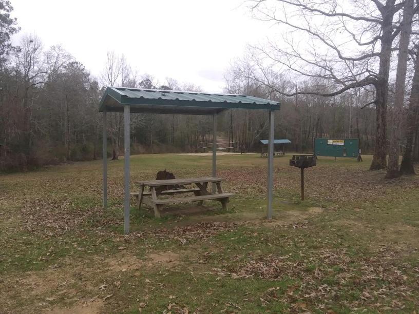 Whispering Creek Lodging & Rv Resort Newton Luaran gambar