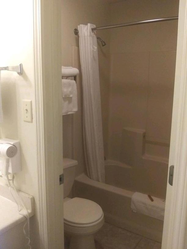Whispering Creek Lodging & Rv Resort Newton Luaran gambar